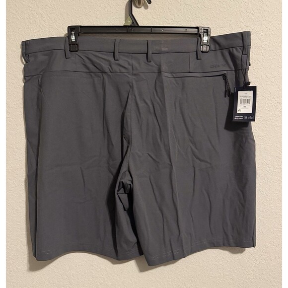Chaps Golf Shorts Men's 42  Slim‎ Fit 9" Inseam Stretch Breathable - Picture 3 of 5